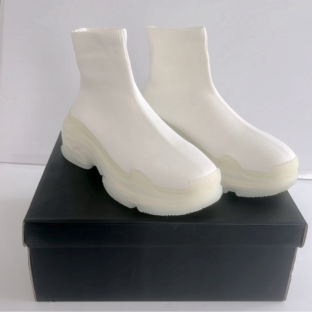 Liliana Women’s White Knit Sock Sneakers Ankle Boots Shoes Size 6 NIB - Picture 6 of 7